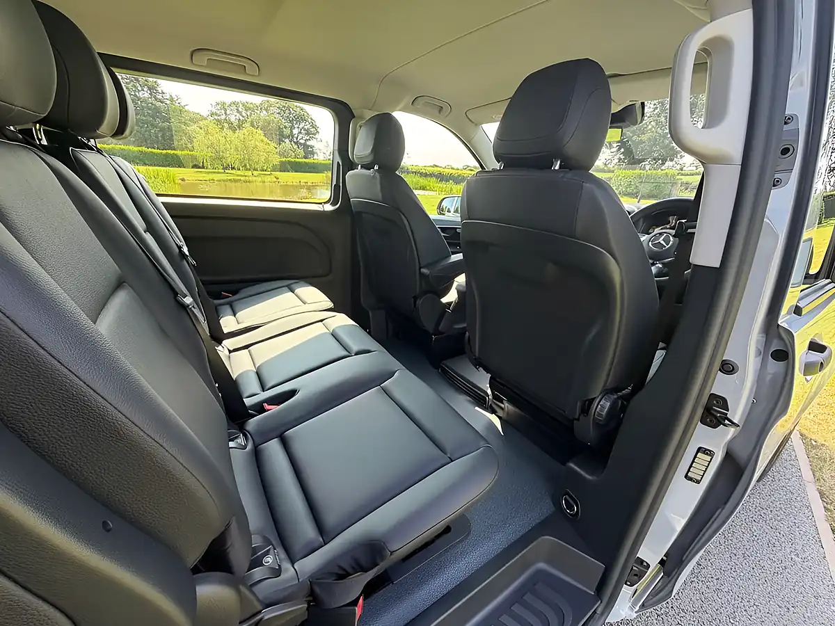 Used 2026 Mercedes-Benz Vito Select Crew Van Double Cab Grey - Interior and Exterior details 11