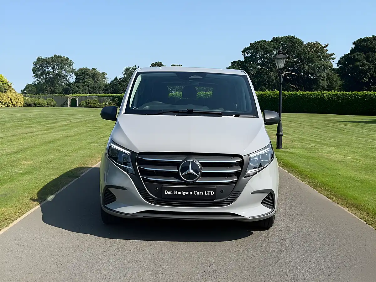 Used 2026 Mercedes-Benz Vito Select Crew Van Double Cab Grey - Interior and Exterior details 17