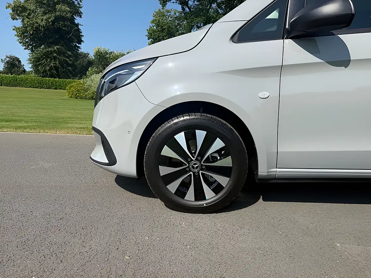 Used 2026 Mercedes-Benz Vito Select Crew Van Double Cab Grey - Interior and Exterior details 18