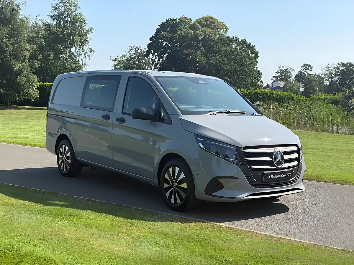 Used 2026 Mercedes-Benz Vito Select Crew Van Double Cab Grey - Interior and Exterior details 2