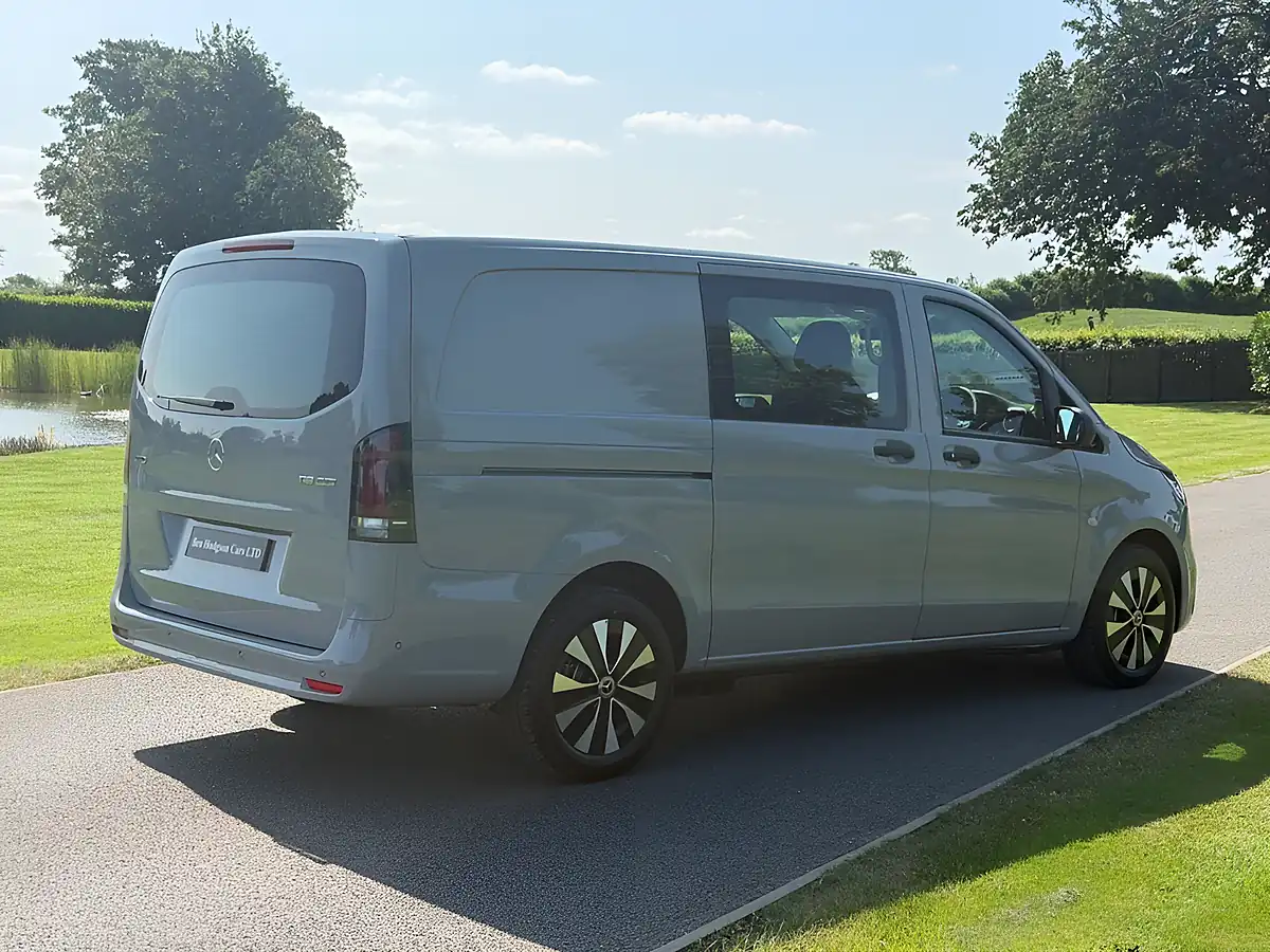 Used 2026 Mercedes-Benz Vito Select Crew Van Double Cab Grey - Interior and Exterior details 4