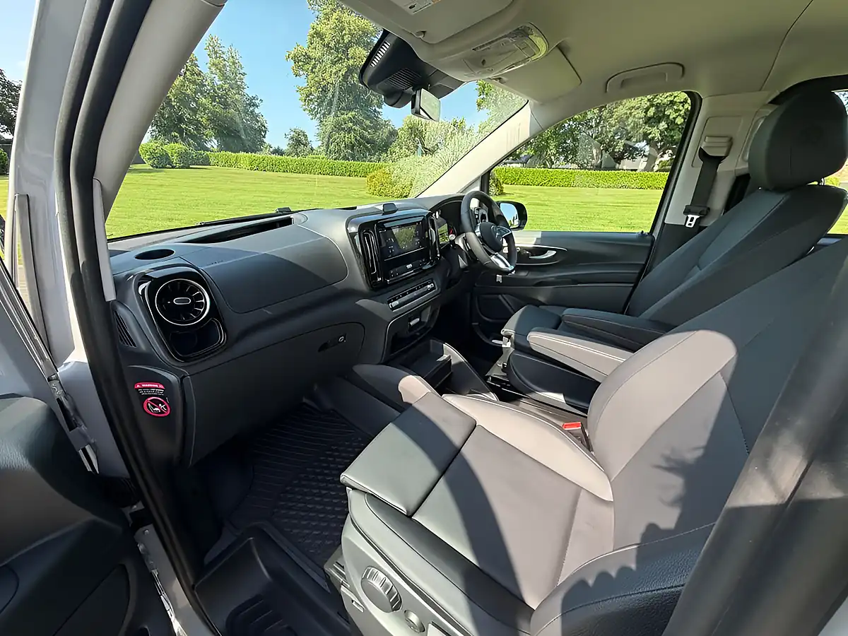 Used 2026 Mercedes-Benz Vito Select Crew Van Double Cab Grey - Interior and Exterior details 9