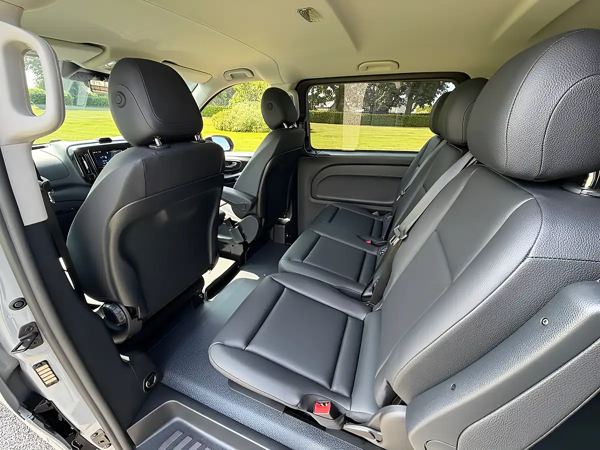 Used 2026 Mercedes-Benz Vito Select Crew Van Double Cab Grey - Interior and Exterior details 10