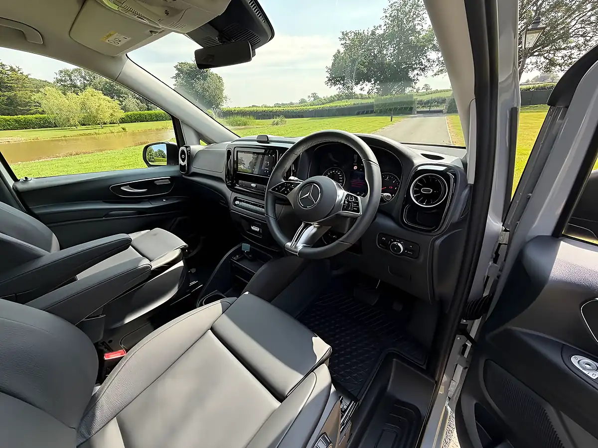 Used 2026 Mercedes-Benz Vito Select Crew Van Double Cab Grey - Interior and Exterior details 7