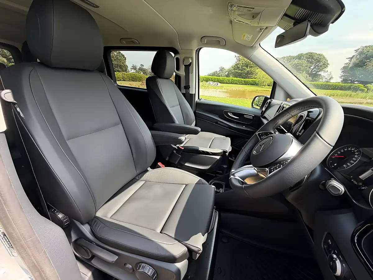 Used 2026 Mercedes-Benz Vito Select Crew Van Double Cab Grey - Interior and Exterior details 8