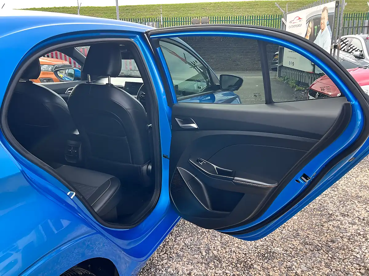 Used 2026 MG MG3 Trophy Blue - Interior and Exterior details 13