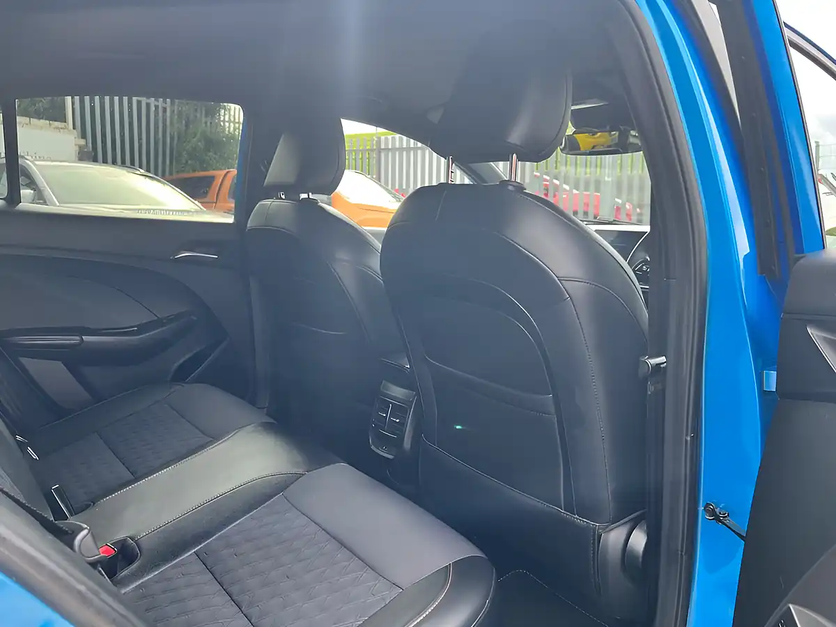 Used 2026 MG MG3 Trophy Blue - Interior and Exterior details 15