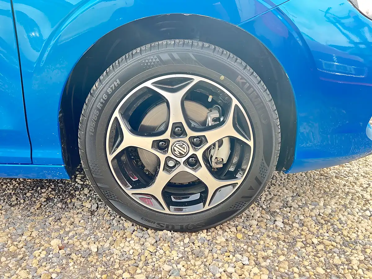 Used 2026 MG MG3 Trophy Blue - Interior and Exterior details 5