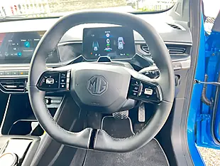 Used 2026 MG MG3 Trophy Blue - Interior and Exterior details 8