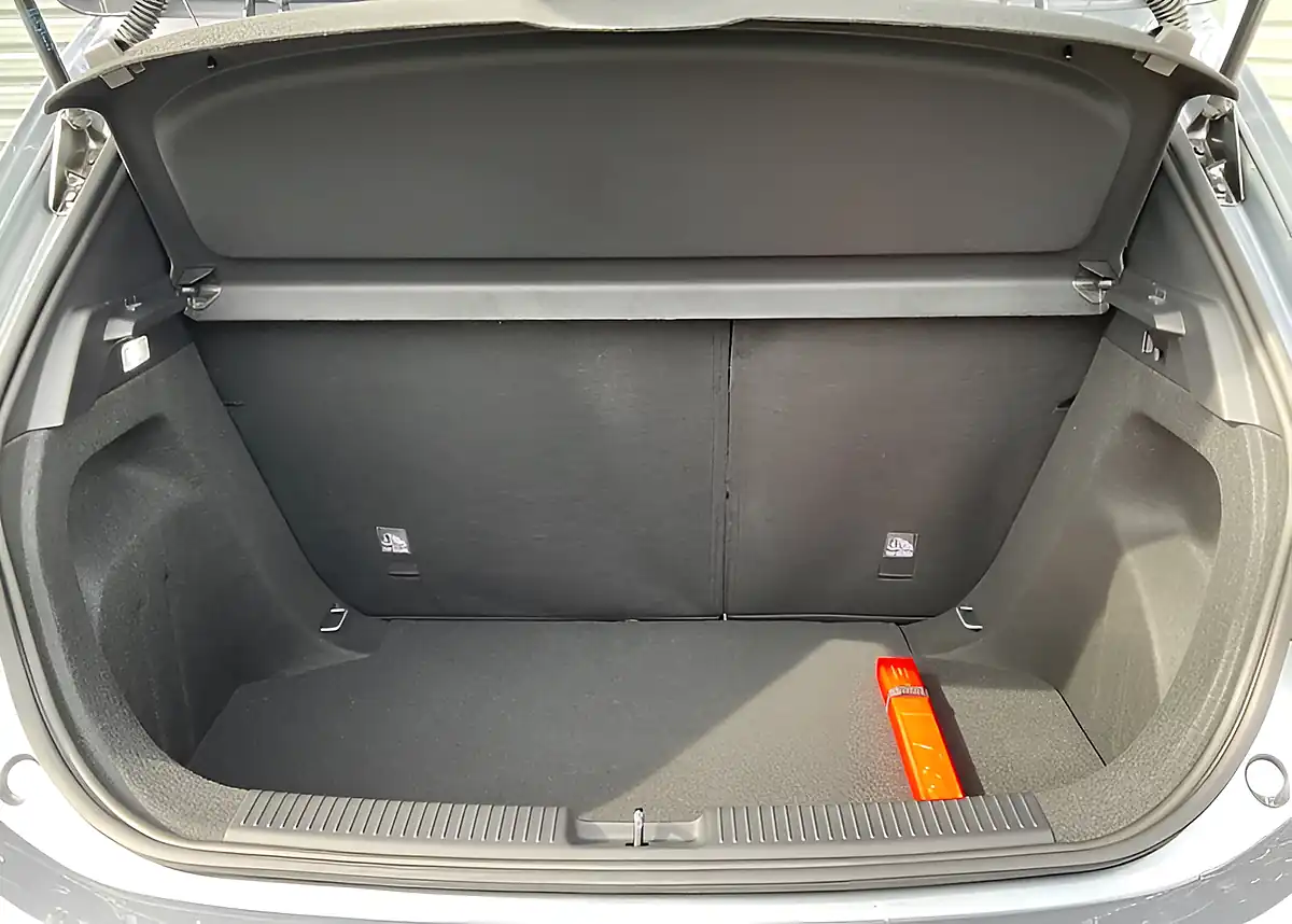 Used 2026 MG MG3 Trophy Grey - Interior and Exterior details 11
