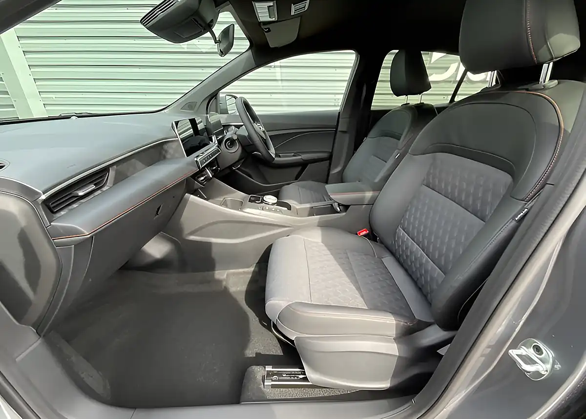 Used 2026 MG MG3 Trophy Grey - Interior and Exterior details 16