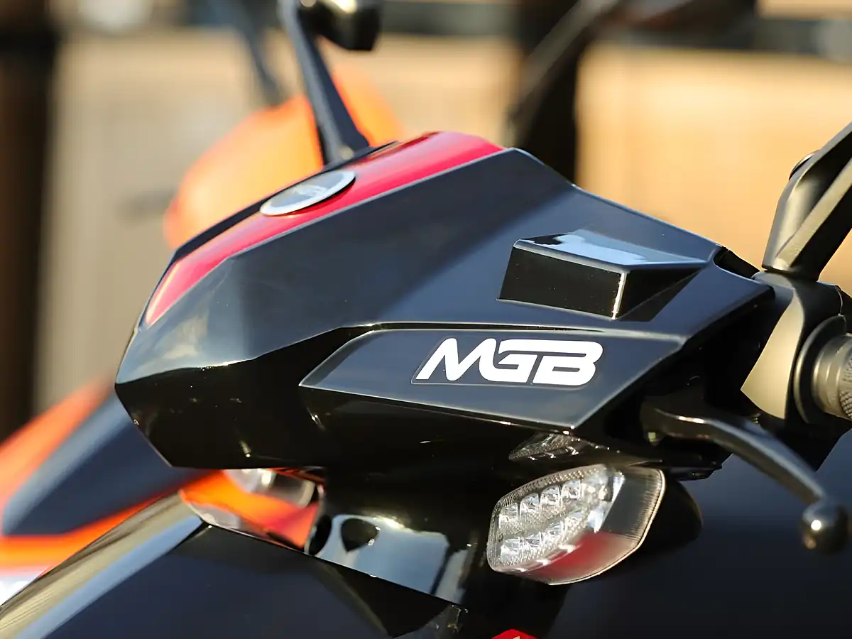Used 2026 Mgb A9 Red - Interior and Exterior details 8