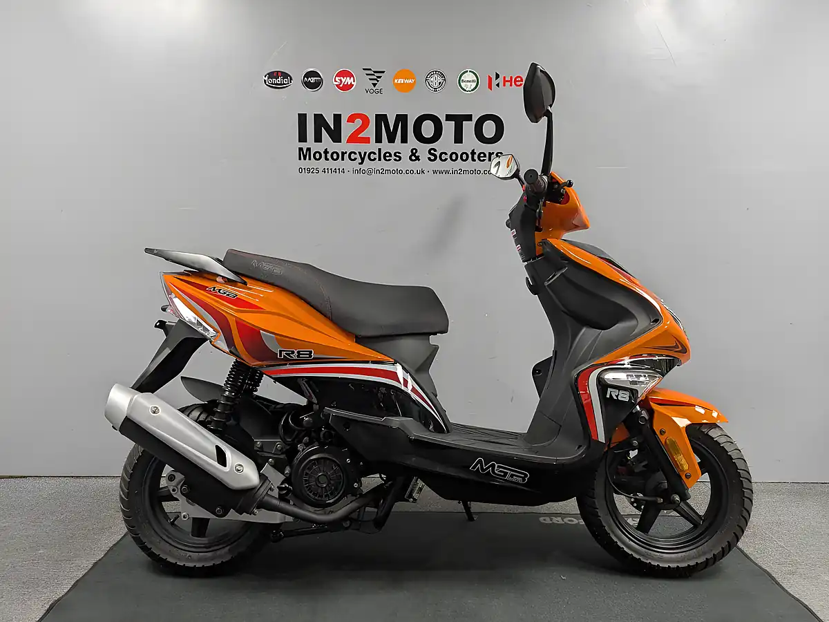 Used 2026 Mgb R8 125 Ex Display Orange/Black - Interior and Exterior details 2