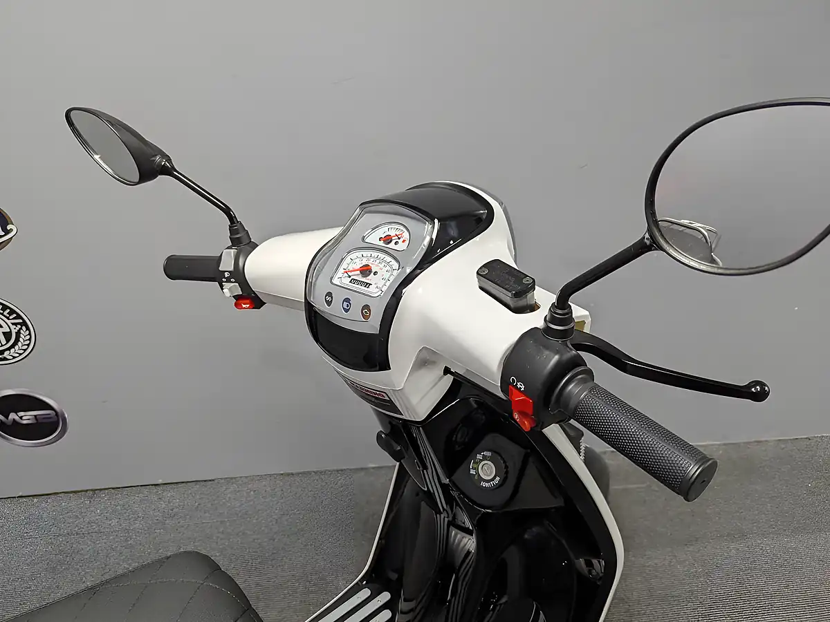 Used 2026 Mgb Revival Black / White - Interior and Exterior details 18