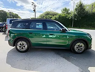 Used 2026 MINI Electric Countryman Classic British Racing Green - Interior and Exterior details 2