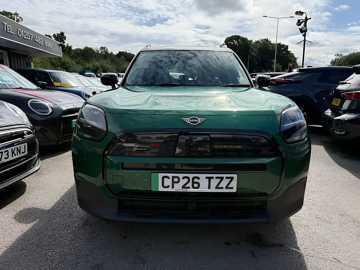Used 2026 MINI Electric Countryman Classic British Racing Green - Interior and Exterior details 8