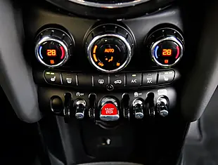 Used 2026 MINI Hatch Cooper Classic Melting Silver Iii - Interior and Exterior details 18