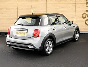 Used 2026 MINI Hatch Cooper Classic Melting Silver Iii - Interior and Exterior details 2