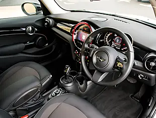 Used 2026 MINI Hatch Cooper Classic Melting Silver Iii - Interior and Exterior details 4