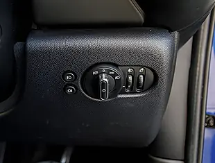 Used 2026 MINI Hatch Cooper Classic Starlight Blue - Interior and Exterior details 10