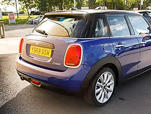 Used 2026 MINI Hatch Cooper Classic Starlight Blue - Interior and Exterior details 7