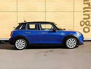 Used 2026 MINI Hatch Cooper Classic Starlight Blue - Interior and Exterior details 8