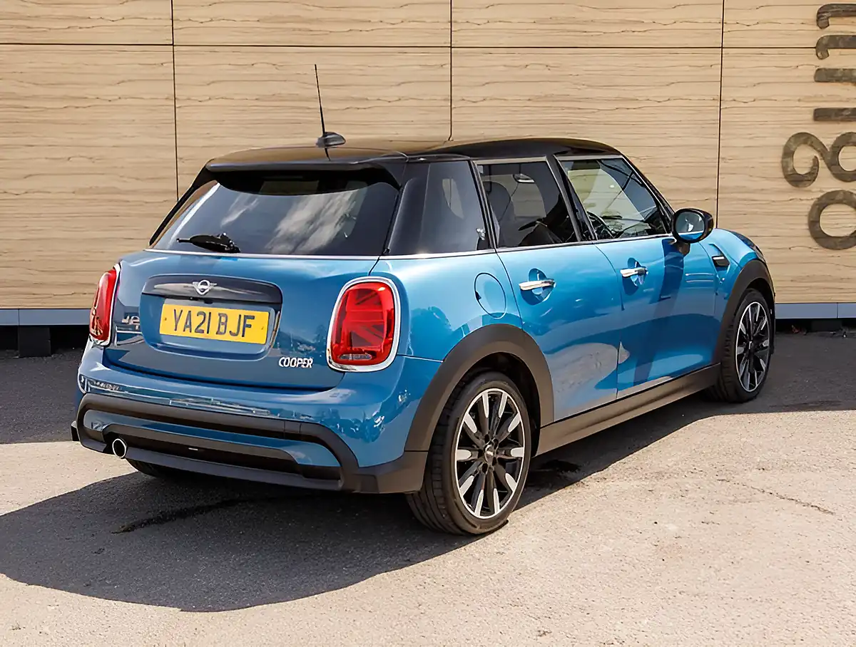 Used 2026 MINI Hatch Cooper Exclusive Island Blue - Interior and Exterior details 2