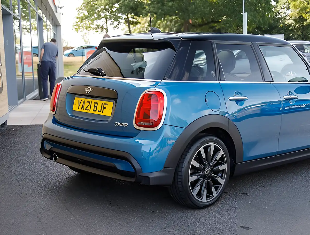 Used 2026 MINI Hatch Cooper Exclusive Island Blue - Interior and Exterior details 8
