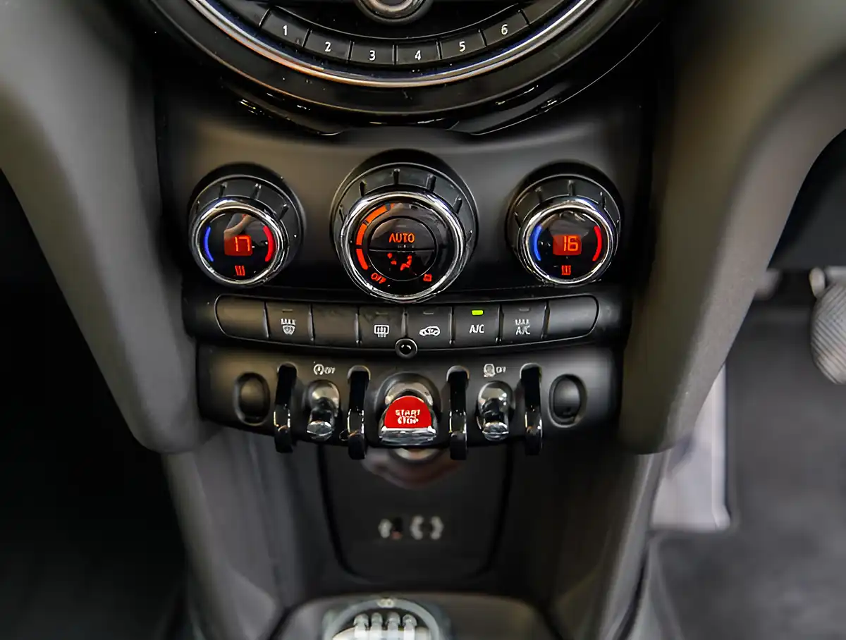 Used 2026 MINI Hatch Cooper Grey - Interior and Exterior details 19