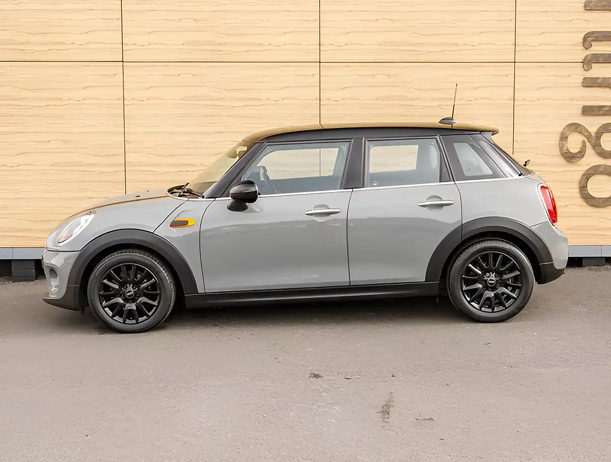 Used 2026 MINI Hatch Cooper Grey - Interior and Exterior details 9