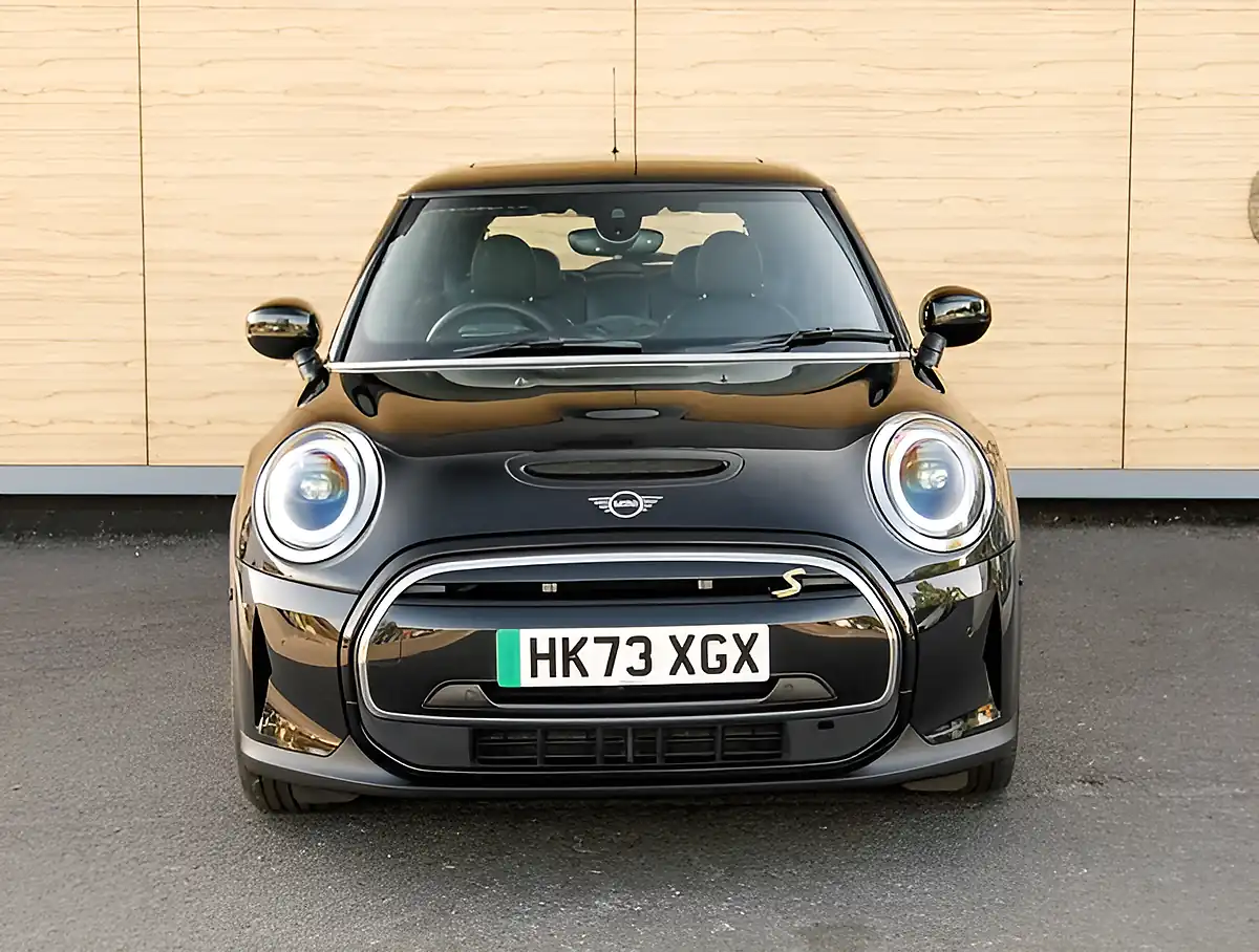 Used 2026 MINI Hatch Cooper S Level 3 Black - Interior and Exterior details 5