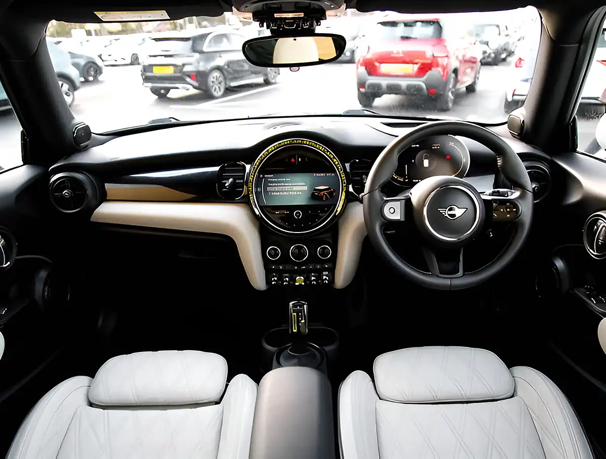 Used 2026 MINI Hatch Cooper S Level 3 Black - Interior and Exterior details 3