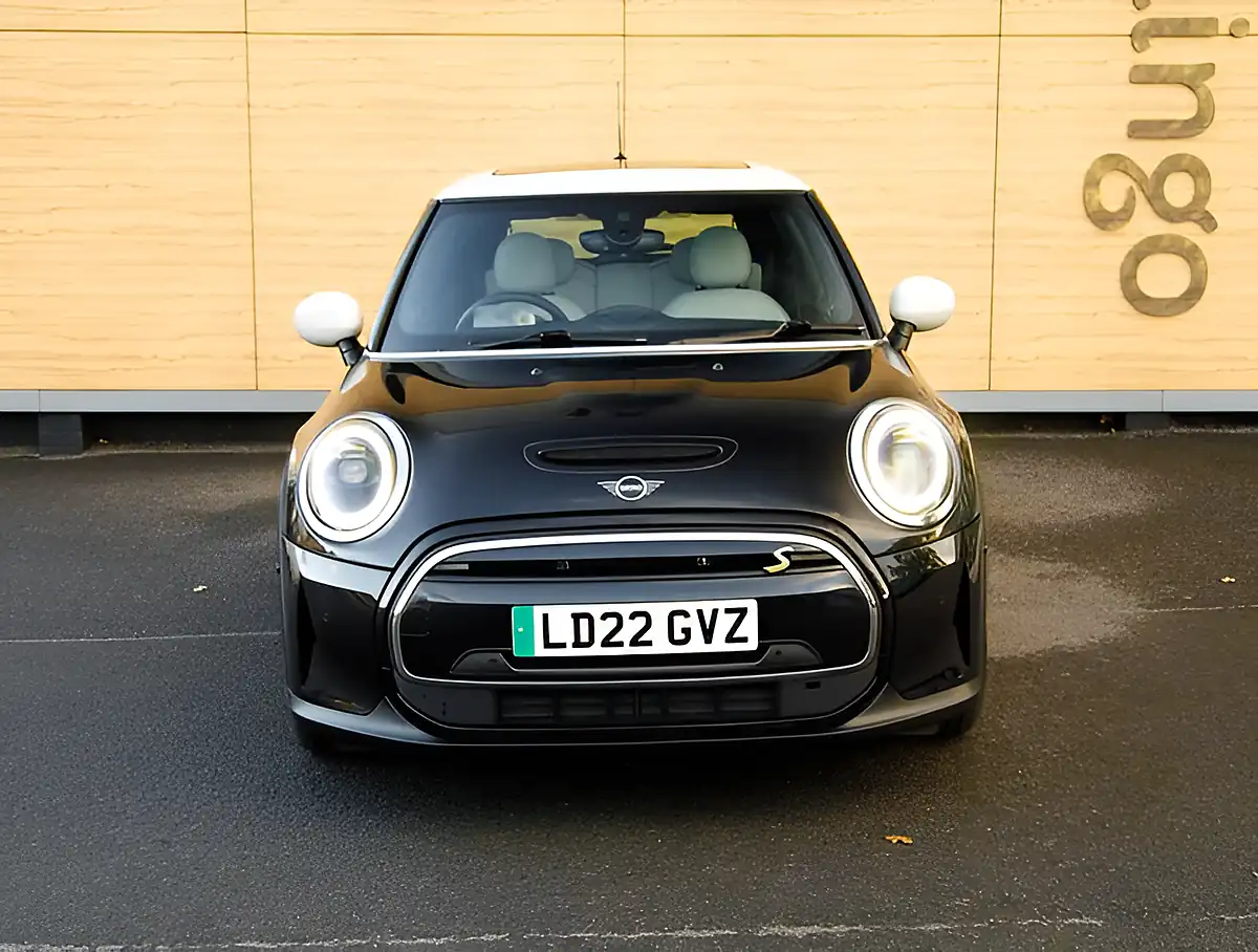 Used 2026 MINI Hatch Cooper S Level 3 Black - Interior and Exterior details 5