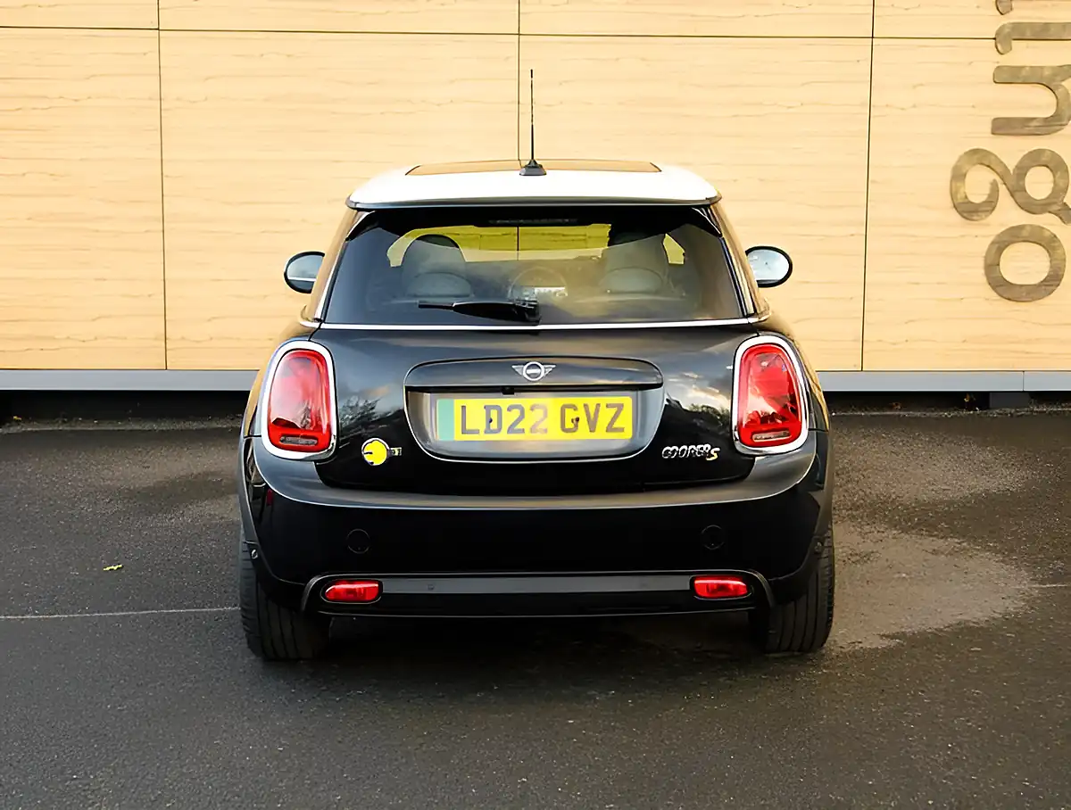 Used 2026 MINI Hatch Cooper S Level 3 Black - Interior and Exterior details 6