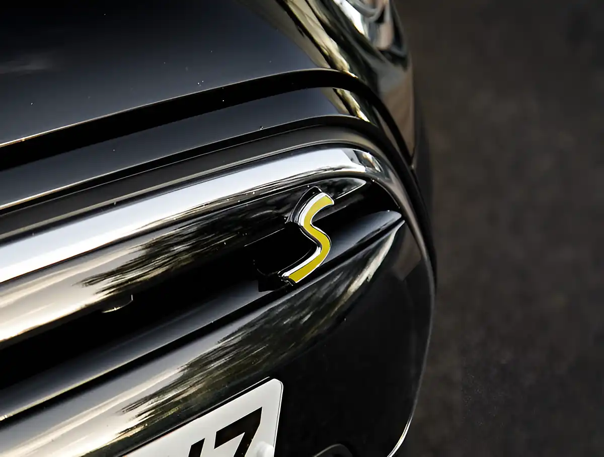 Used 2026 MINI Hatch Cooper S Level 3 Black - Interior and Exterior details 8