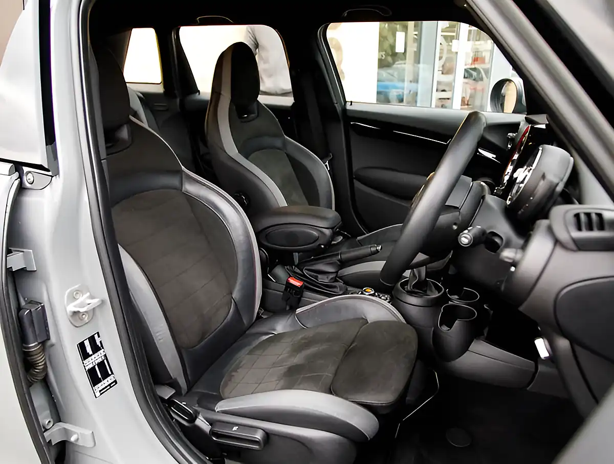 Used 2026 MINI Hatch Cooper S Sport Grey - Interior and Exterior details 16
