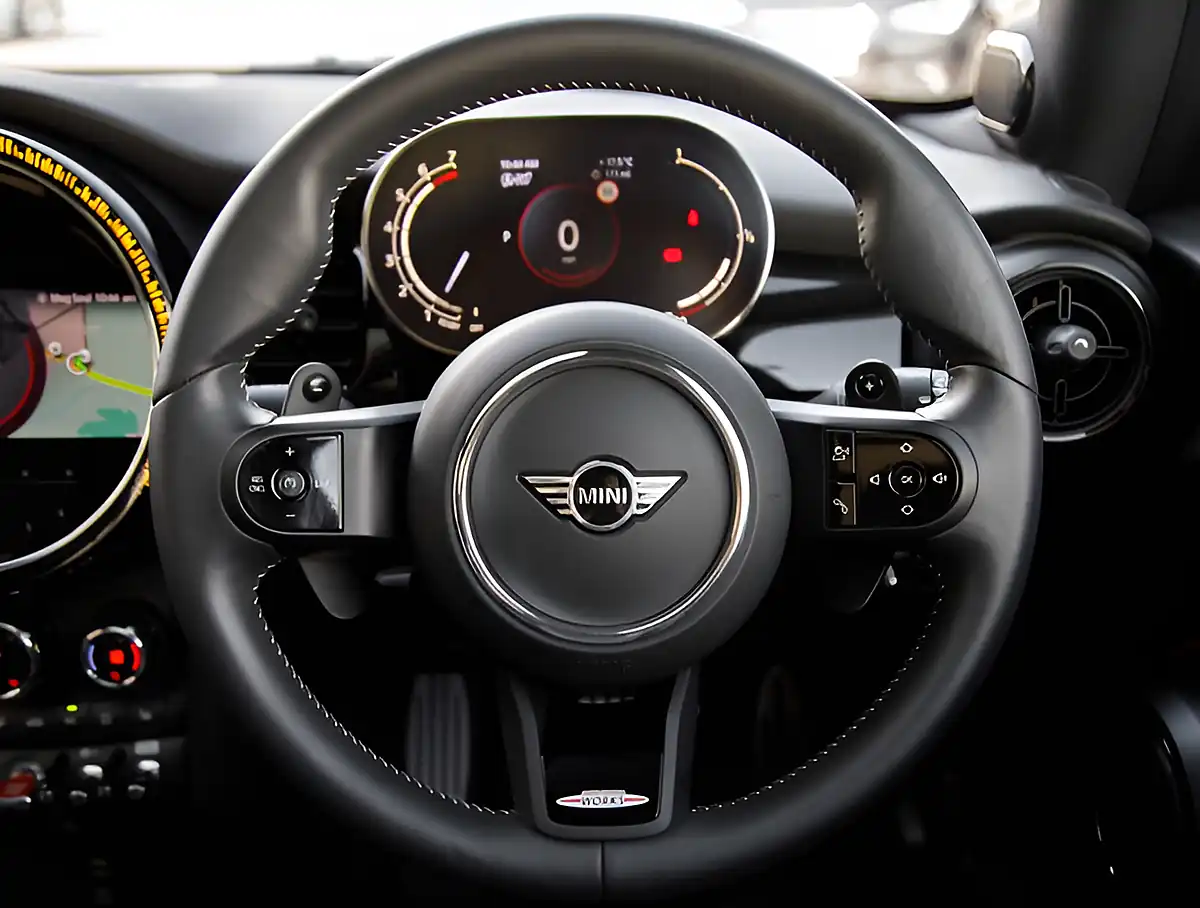 Used 2026 MINI Hatch Cooper S Sport Zesty Yellow - Interior and Exterior details 13
