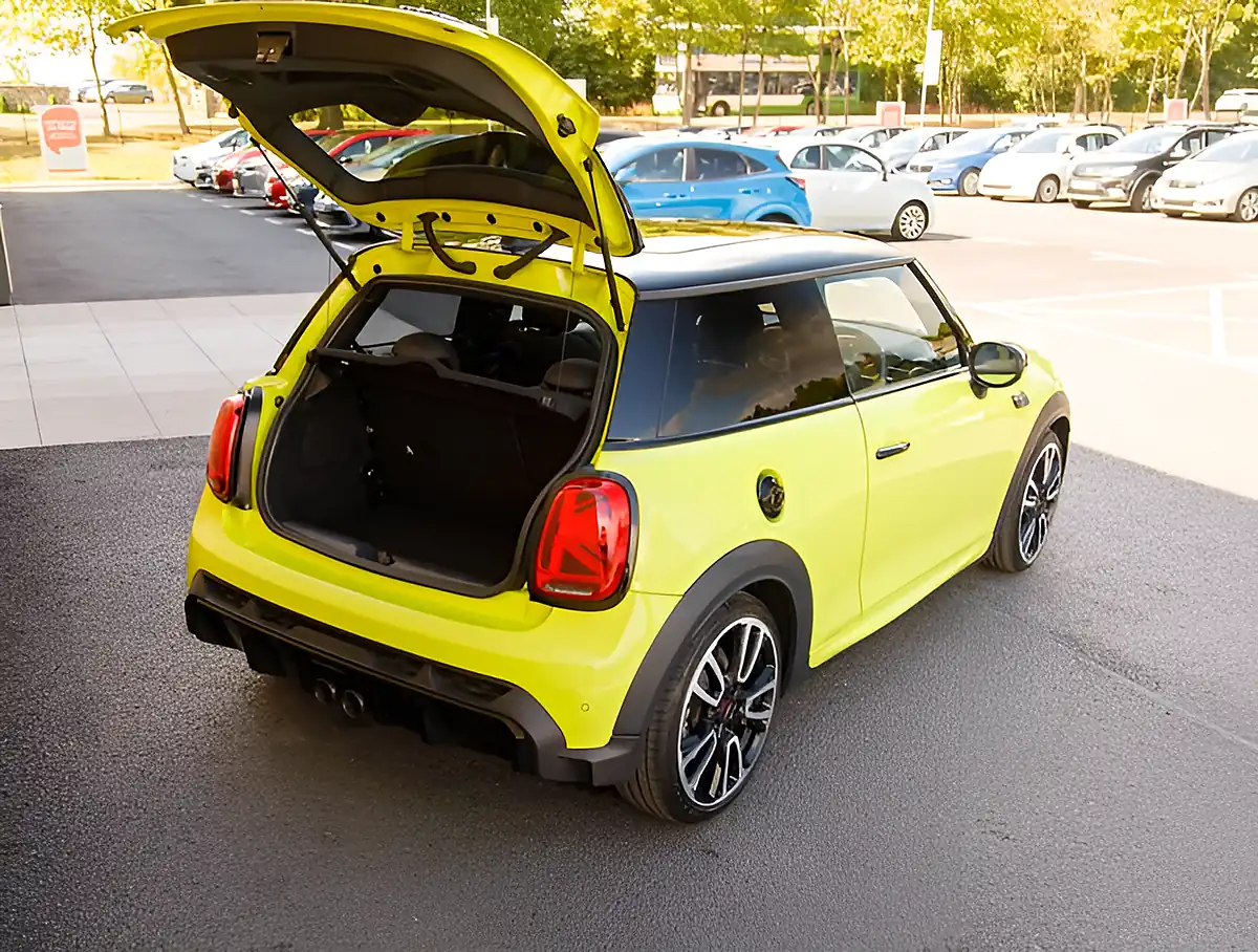 Used 2026 MINI Hatch Cooper S Sport Zesty Yellow - Interior and Exterior details 20