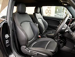 Used 2026 MINI Hatch Cooper Sport Black - Interior and Exterior details 18