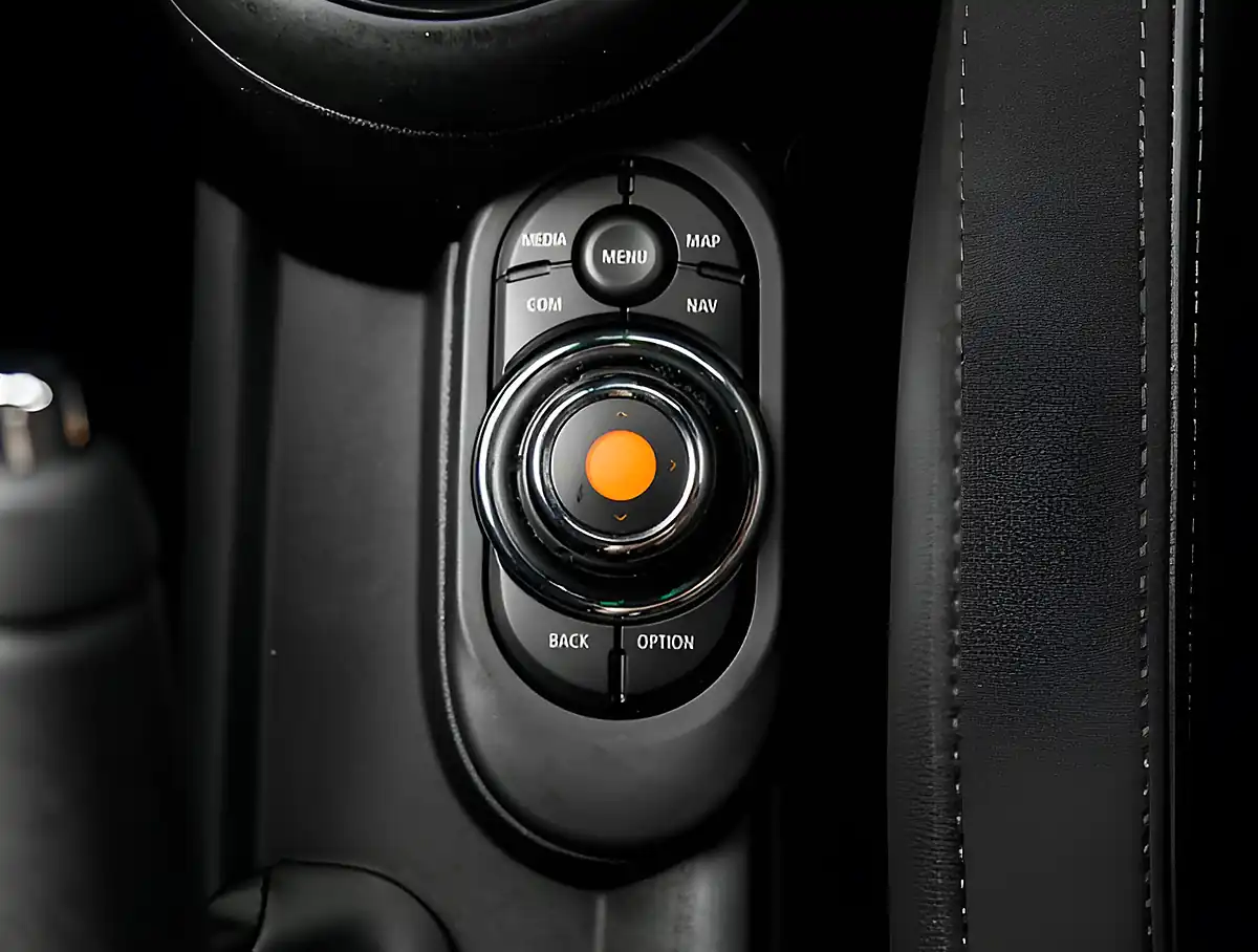 Used 2026 MINI Hatch Cooper Sport Black - Interior and Exterior details 19