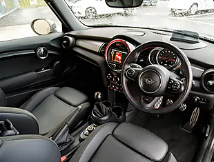 Used 2026 MINI Hatch Cooper Sport Black - Interior and Exterior details 4