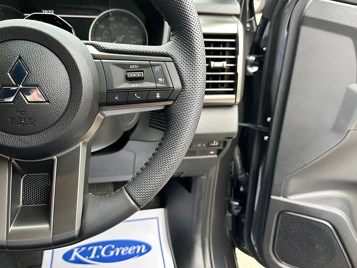 Used 2026 Mitsubishi L200 Barbarian - Interior and Exterior details 16