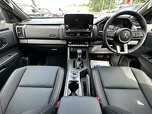 Used 2026 Mitsubishi L200 Barbarian White - Interior and Exterior details 12