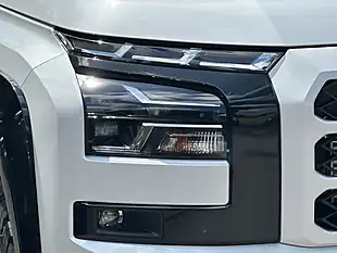 Used 2026 Mitsubishi L200 Barbarian White - Interior and Exterior details 16