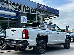 Used 2026 Mitsubishi L200 Barbarian White - Interior and Exterior details 4