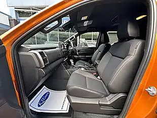 Used 2026 Mitsubishi L200 Barbarian Yamabuki Orange - Interior and Exterior details 10