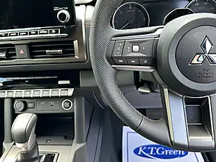 Used 2026 Mitsubishi L200 Barbarian Yamabuki Orange - Interior and Exterior details 12