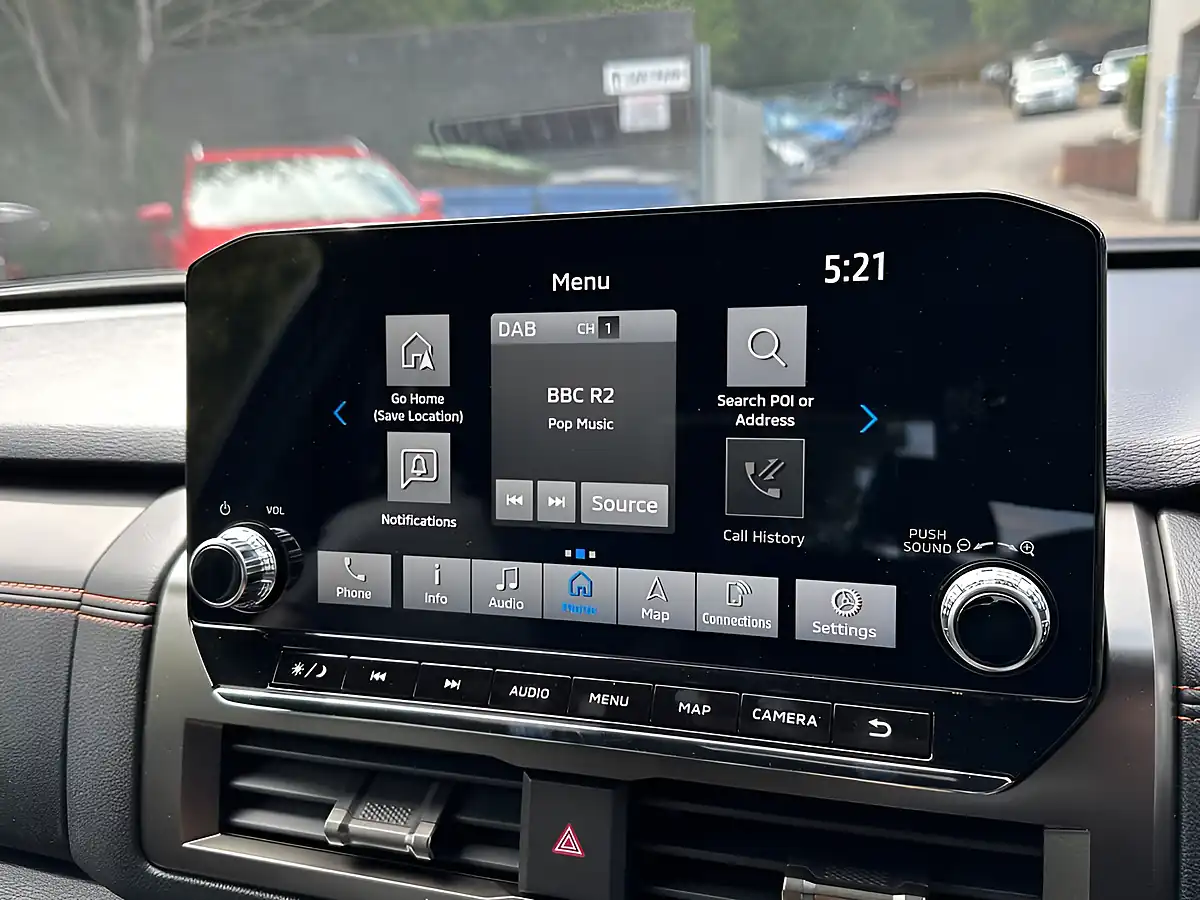 Used 2026 Mitsubishi L200 Barbarian Yamabuki Orange - Interior and Exterior details 13