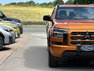 Used 2026 Mitsubishi L200 Barbarian Yamabuki Orange - Interior and Exterior details 17