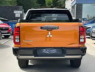 Used 2026 Mitsubishi L200 Barbarian Yamabuki Orange - Interior and Exterior details 18